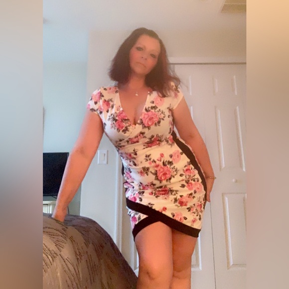 Meet your Posher, Ragan - Picture 2 of 4